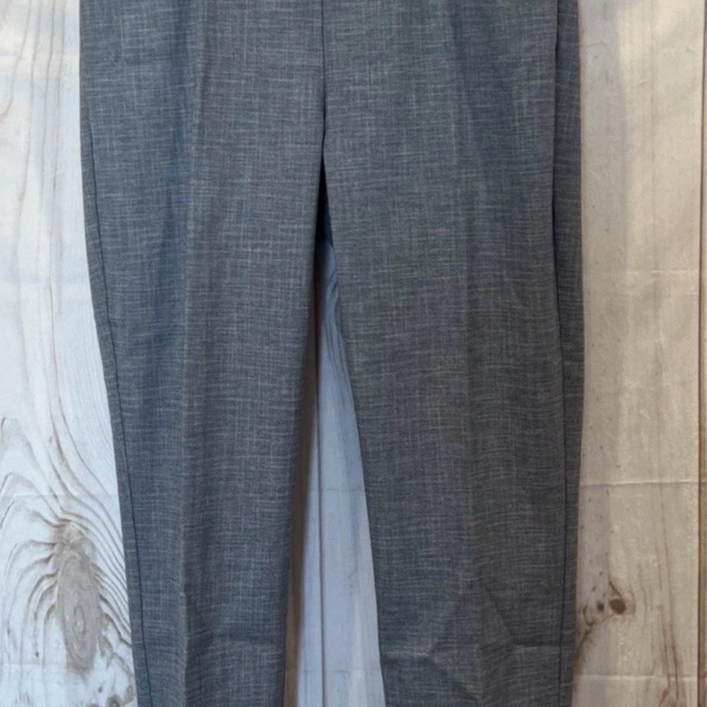 Chico's so slimming Brigette slim leg pants Sz.1R 8 NWT